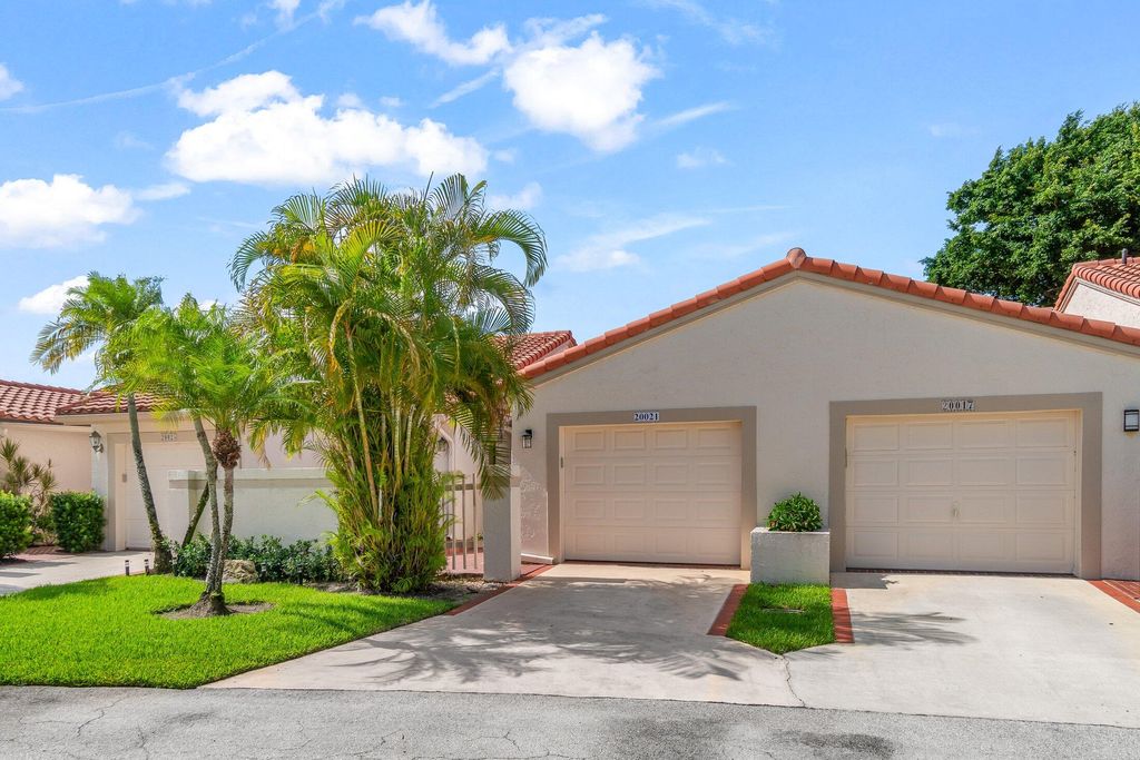 Photo of 20021 Mona Circle, Boca Raton, FL 33434 (MLS # R11112403)