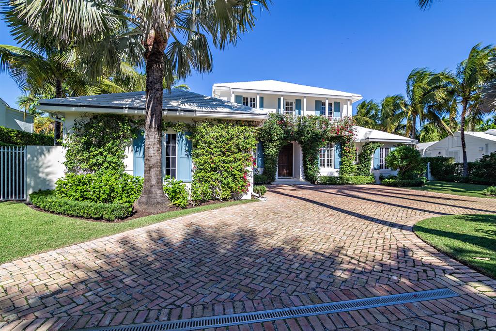 EL ENCANTO - Residential