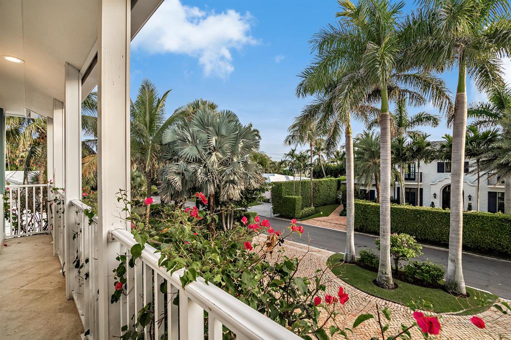 EL ENCANTO - Residential