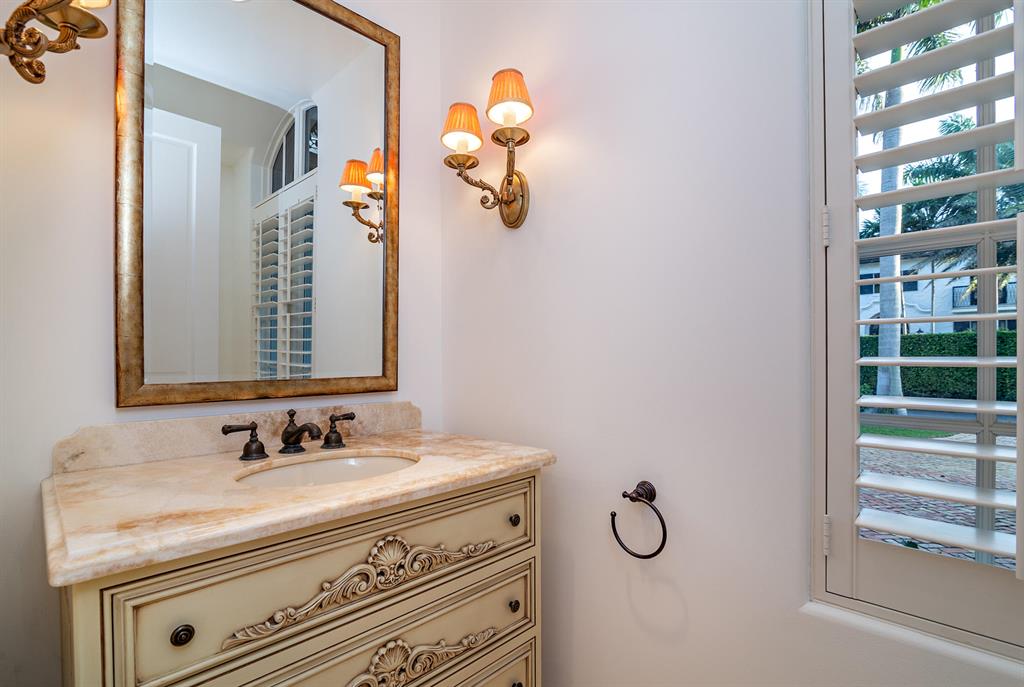 EL ENCANTO - Residential