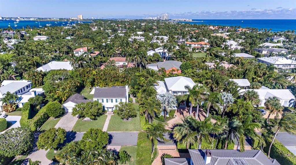 EL ENCANTO - Residential