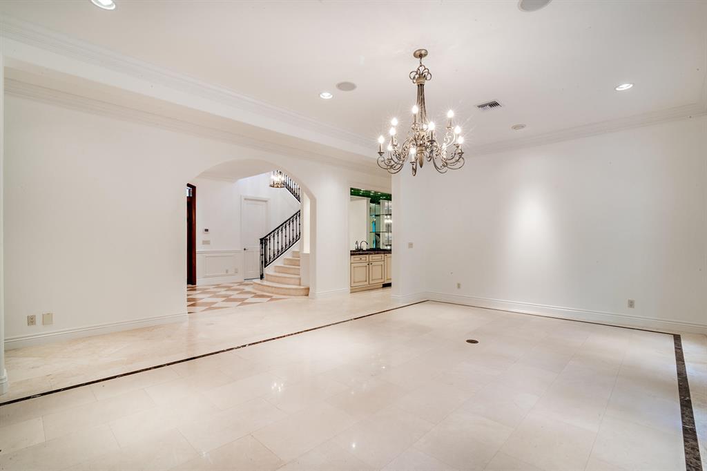 EL ENCANTO - Residential