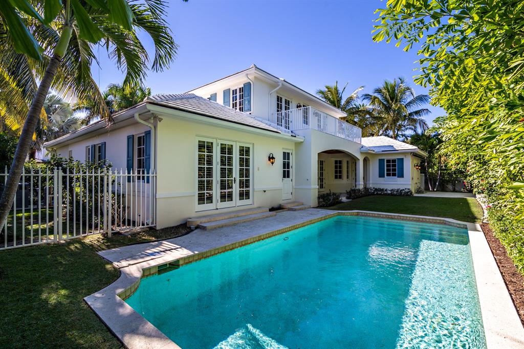 EL ENCANTO - Residential