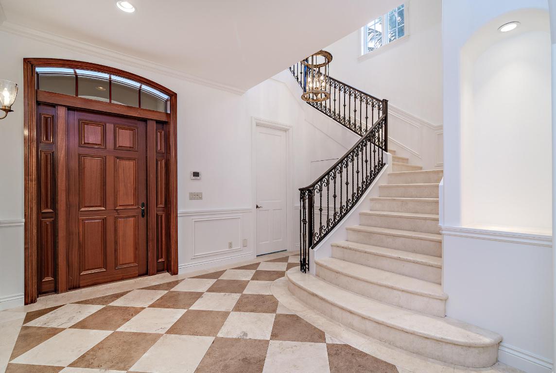 EL ENCANTO - Residential