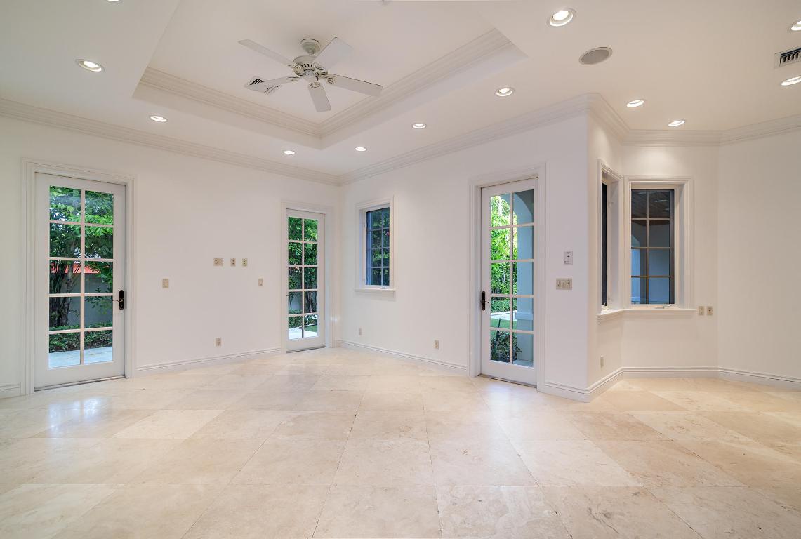 EL ENCANTO - Residential