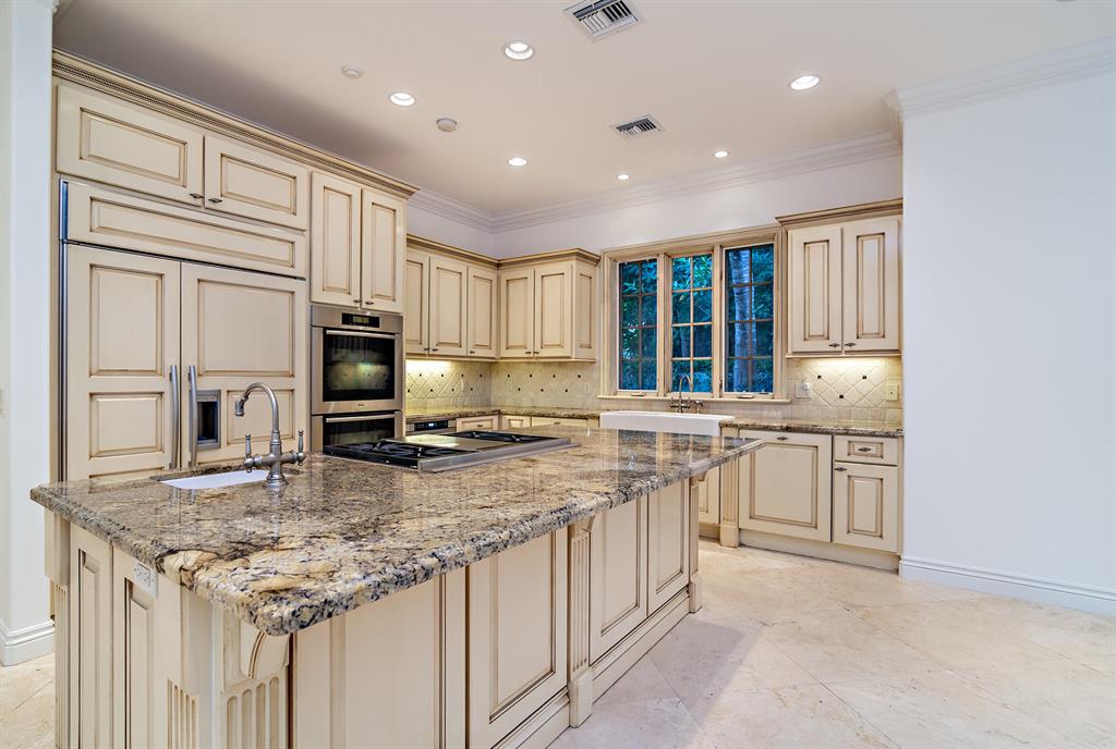 EL ENCANTO - Residential