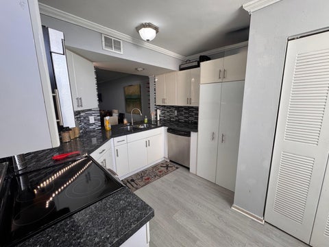 Tiny photo for 115 Lake Emerald Drive #410, Oakland Park, FL 33309 (MLS # B26076520)