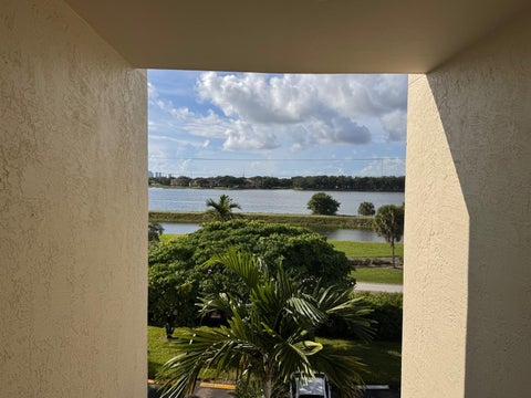 Tiny photo for 115 Lake Emerald Drive #410, Oakland Park, FL 33309 (MLS # B26076520)