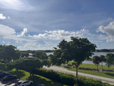 Tiny photo for 115 Lake Emerald Drive #410, Oakland Park, FL 33309 (MLS # B26076520)