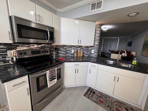 Tiny photo for 115 Lake Emerald Drive #410, Oakland Park, FL 33309 (MLS # B26076520)