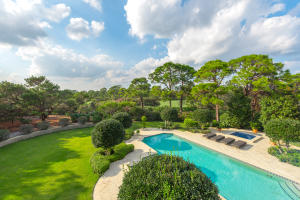 THE BEARS CLUB - Residential