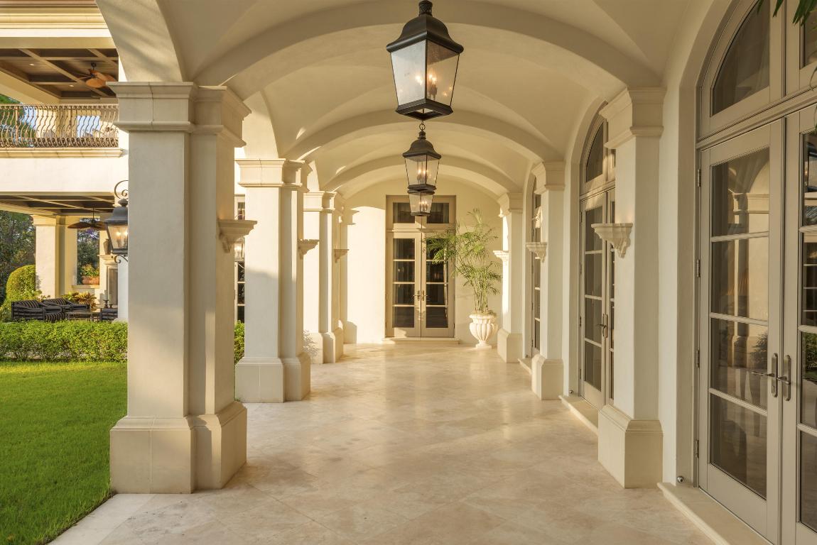 THE BEARS CLUB - Residential