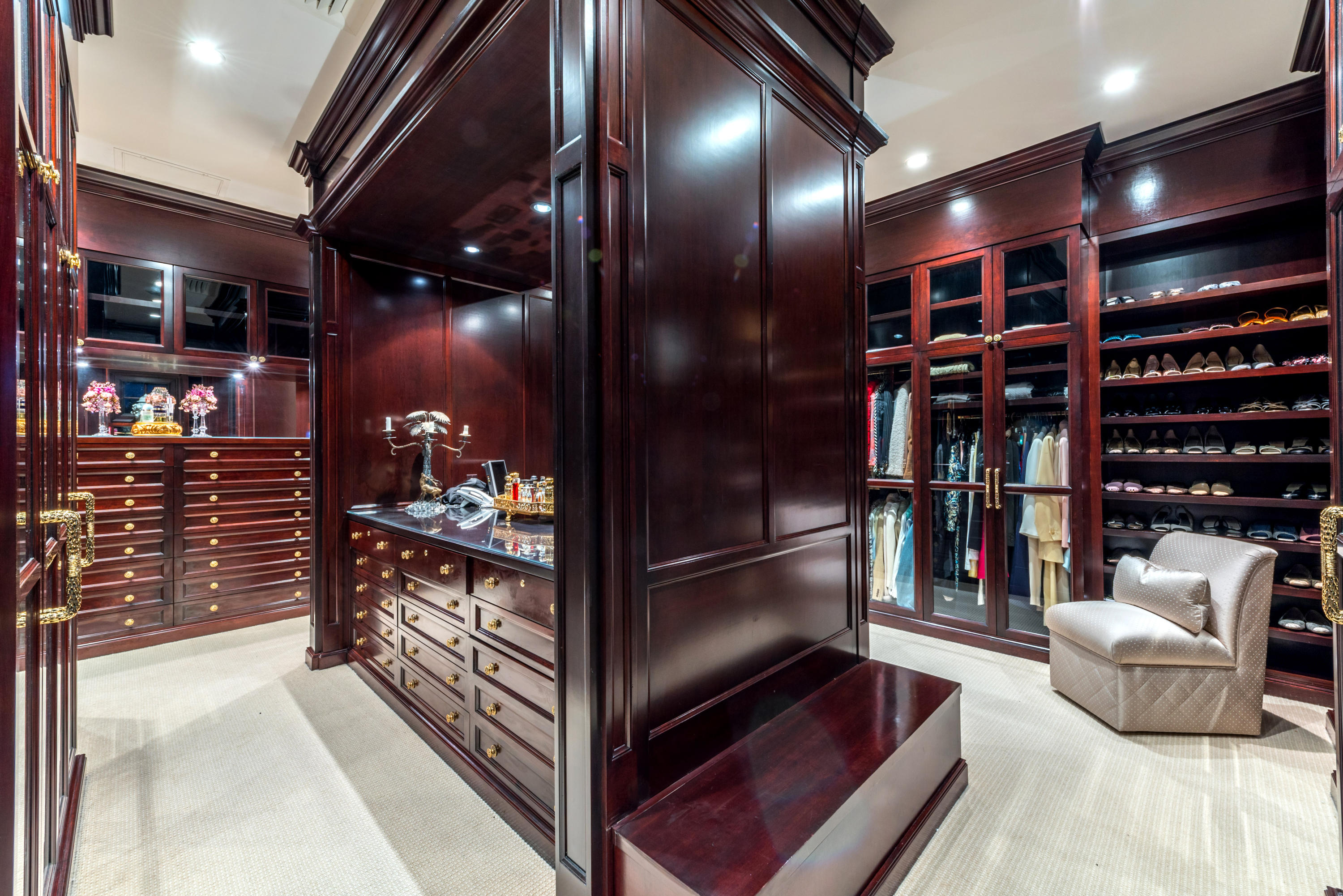 THE BEARS CLUB - Residential