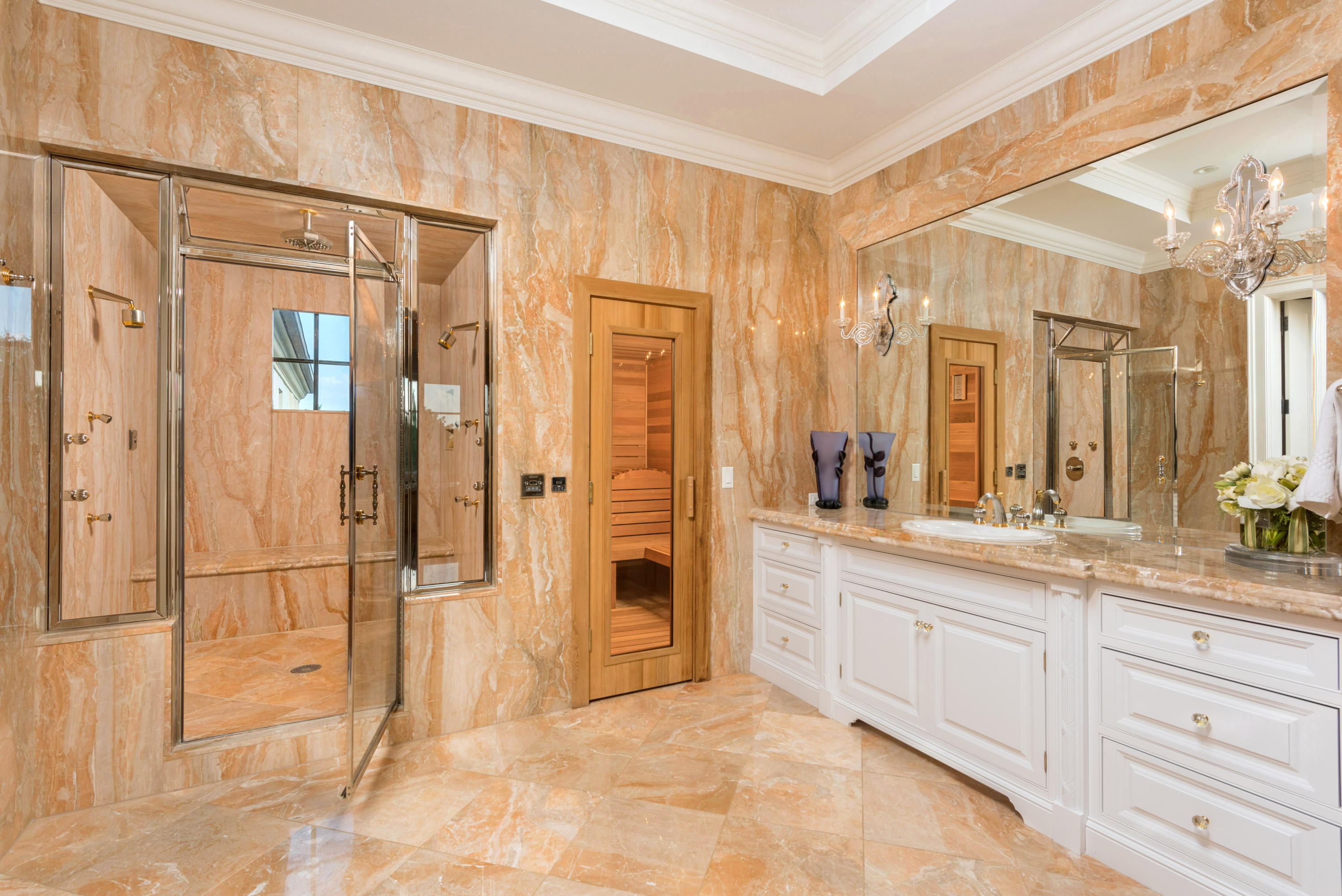 THE BEARS CLUB - Residential