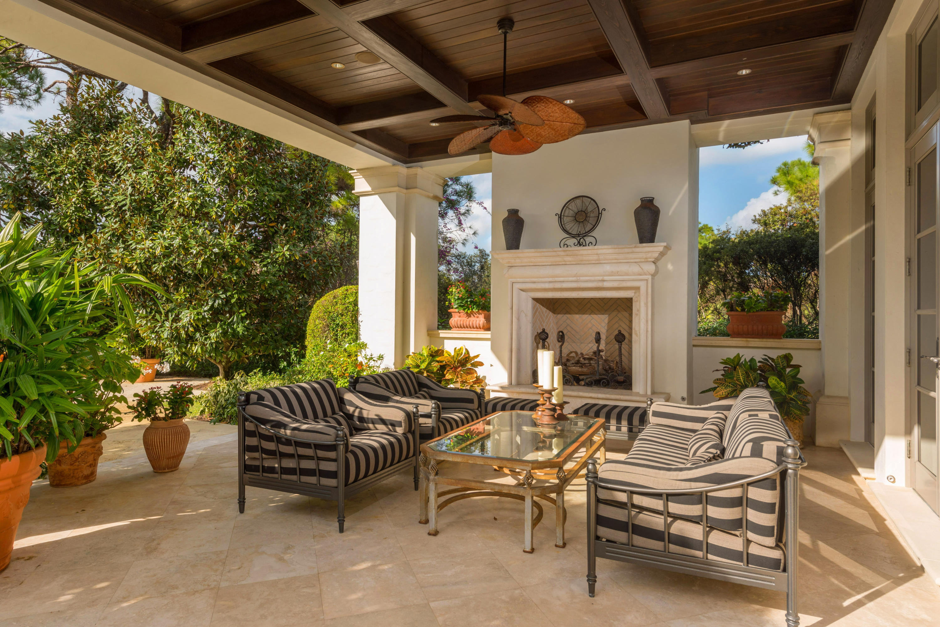 THE BEARS CLUB - Residential