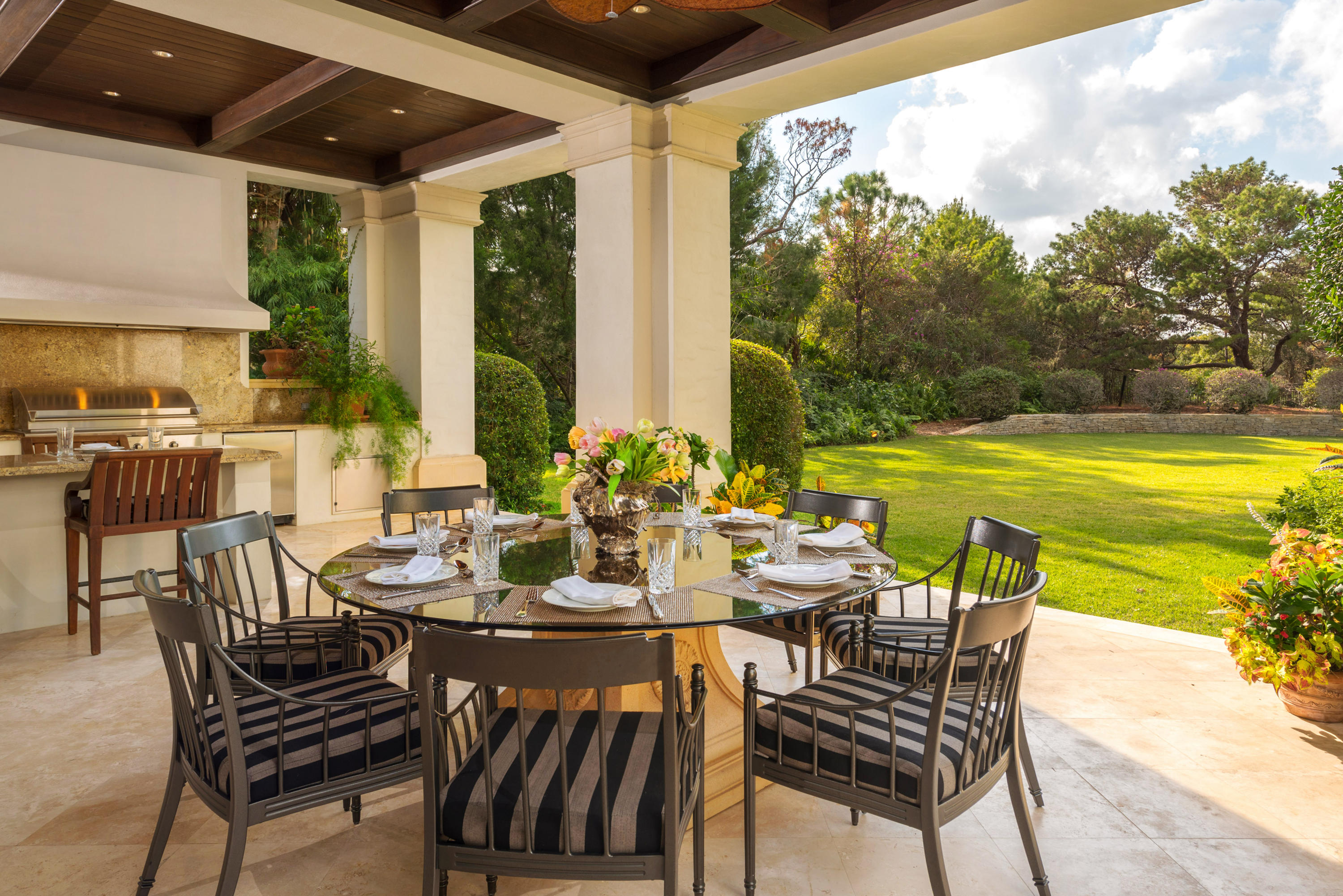 THE BEARS CLUB - Residential