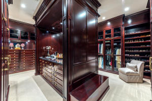 THE BEARS CLUB - Residential