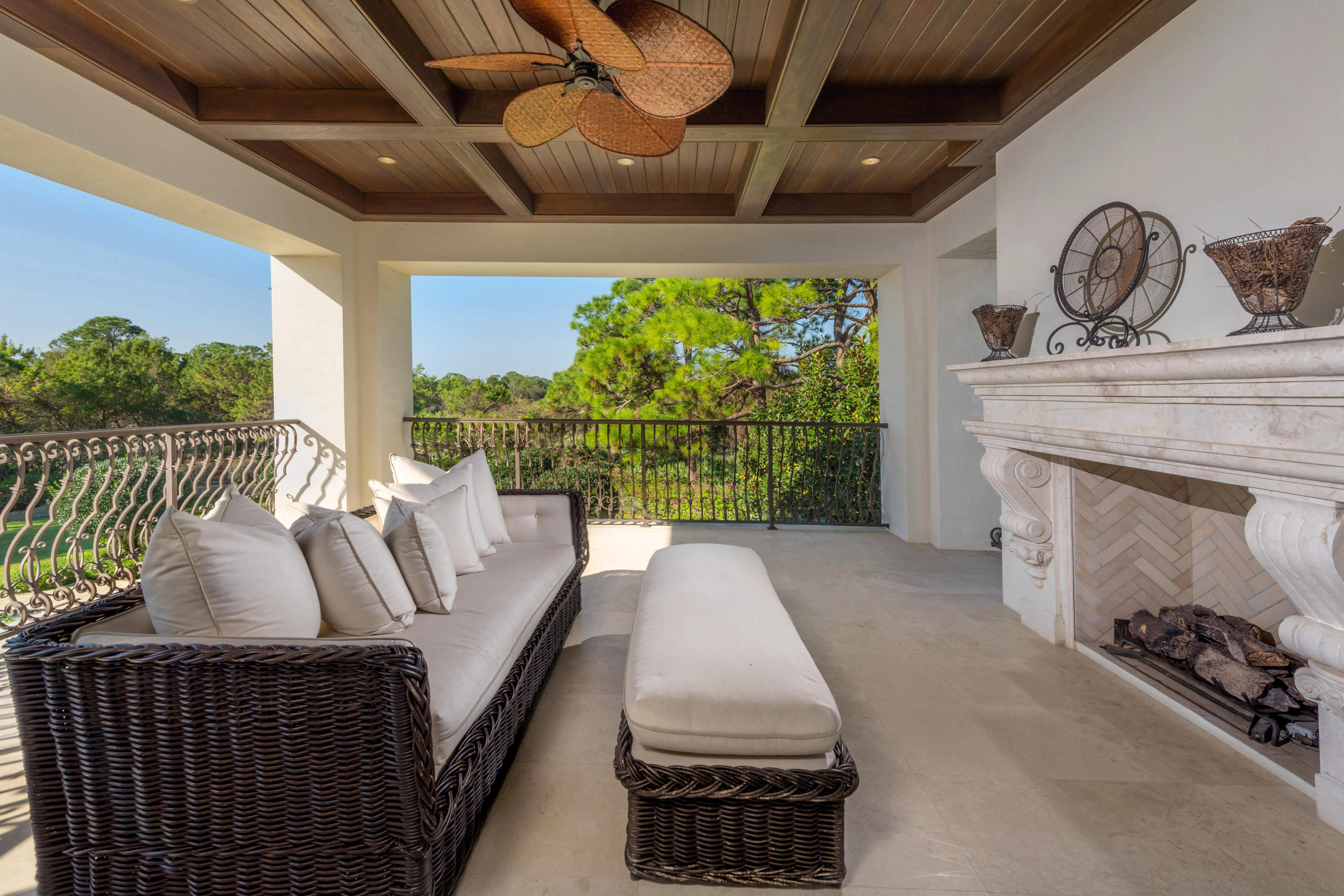 THE BEARS CLUB - Residential