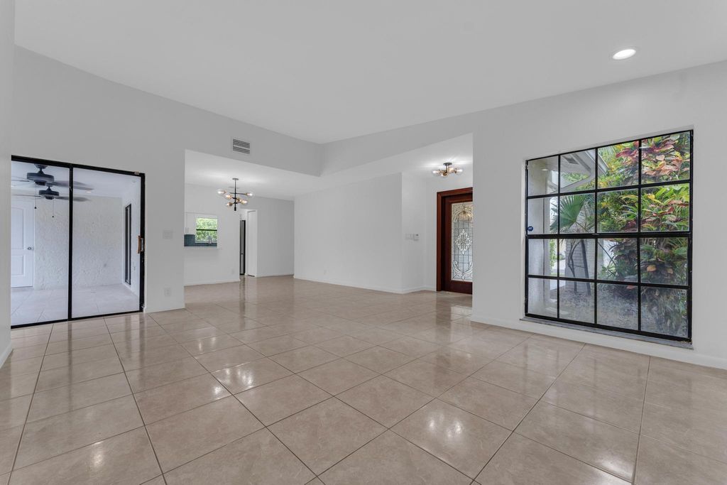 Photo of 10084 Camelback Lane, Boca Raton, FL 33498 (MLS # R11089774)