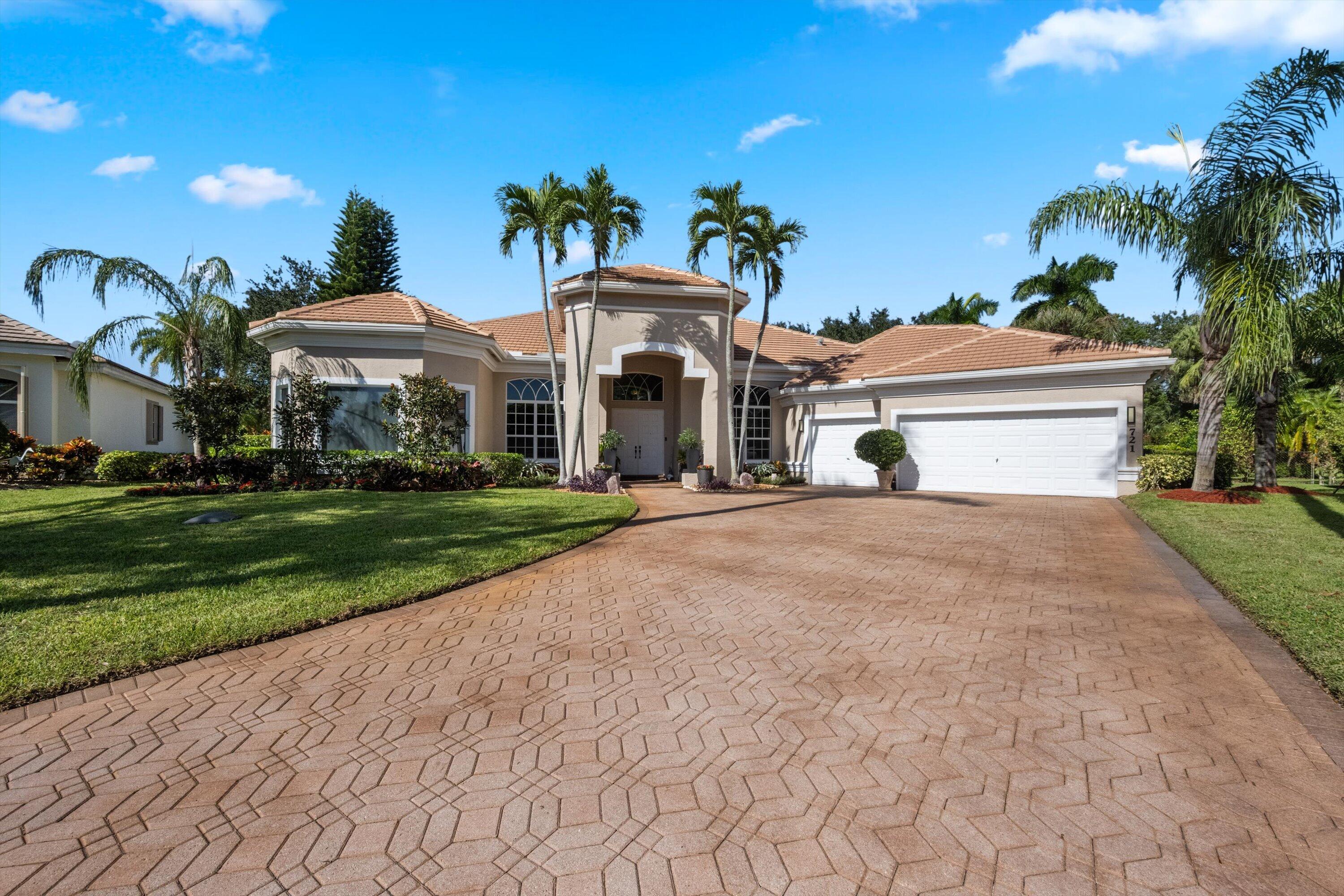 Properties 721 PINE CLUB Lane