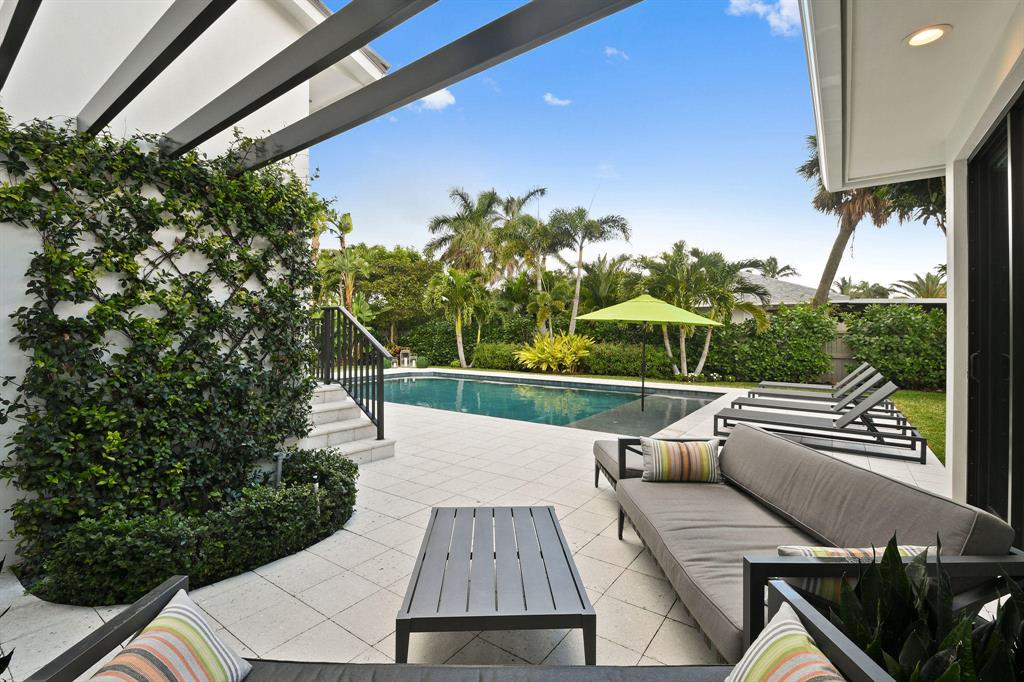 JUPITER INLET BEACH COLONY - Residential