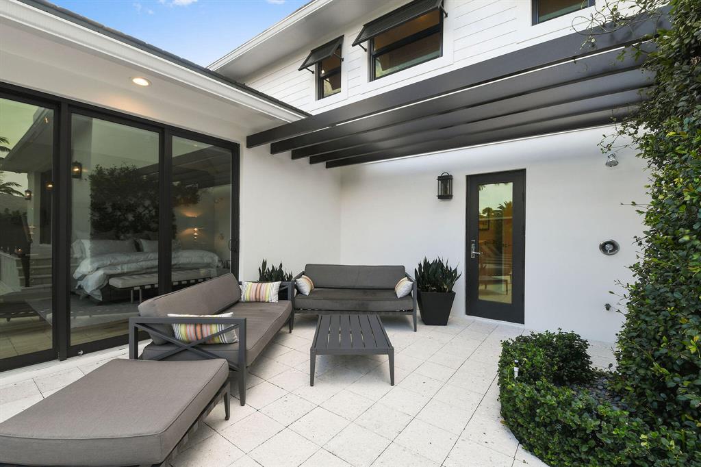 JUPITER INLET BEACH COLONY - Residential