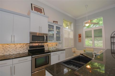 Single Family Residence in Coral Springs FL 1577 121st Dr Dr 17.jpg