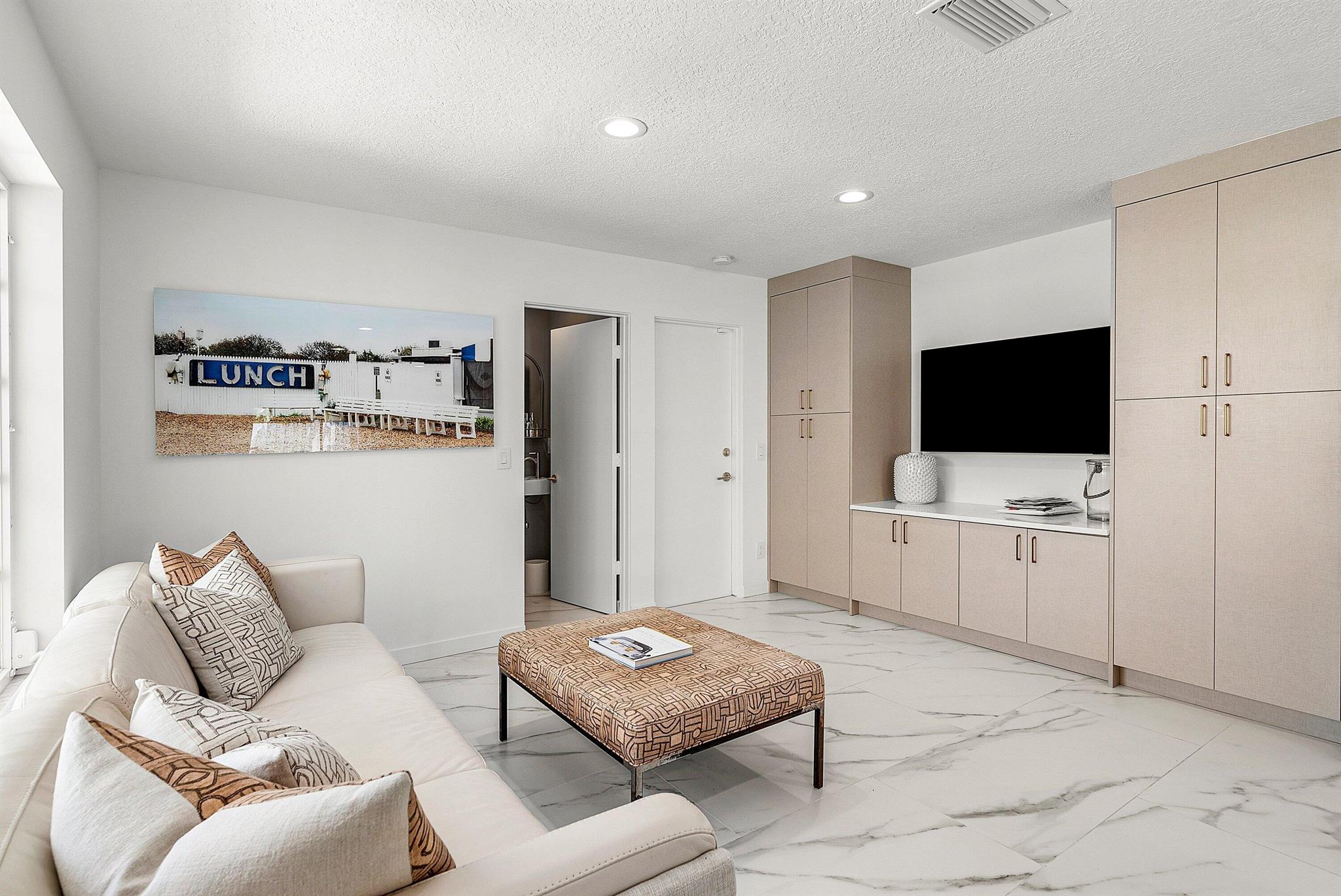 POINT MANALAPAN 6 - Residential