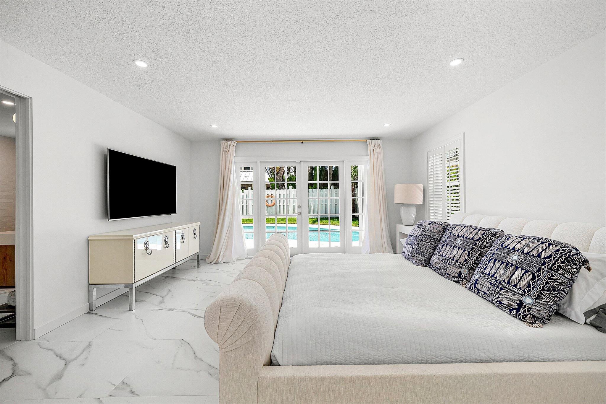 POINT MANALAPAN 6 - Residential