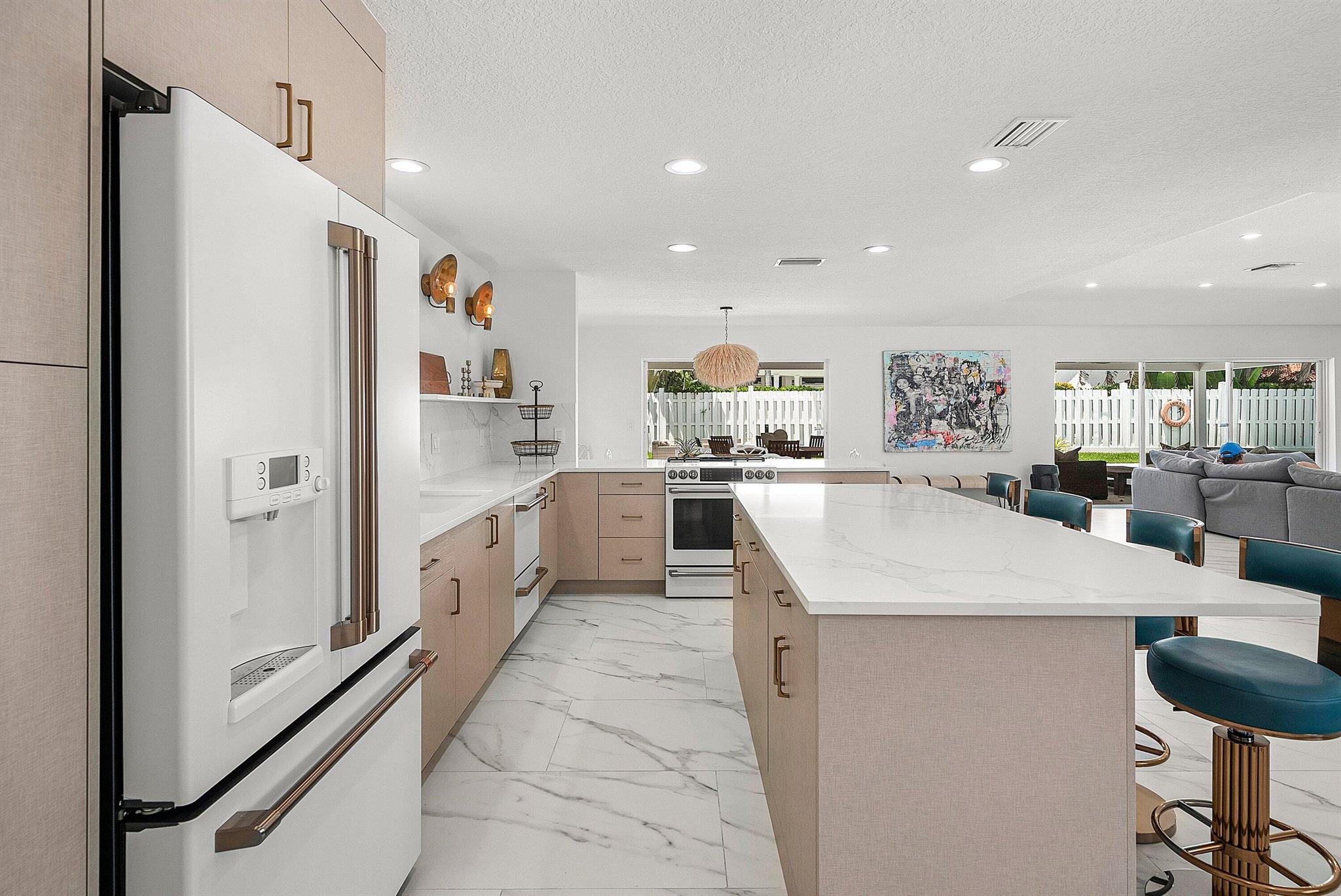 POINT MANALAPAN 6 - Residential