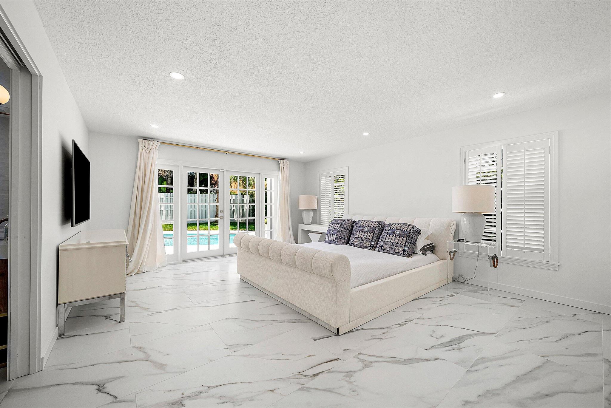 POINT MANALAPAN 6 - Residential