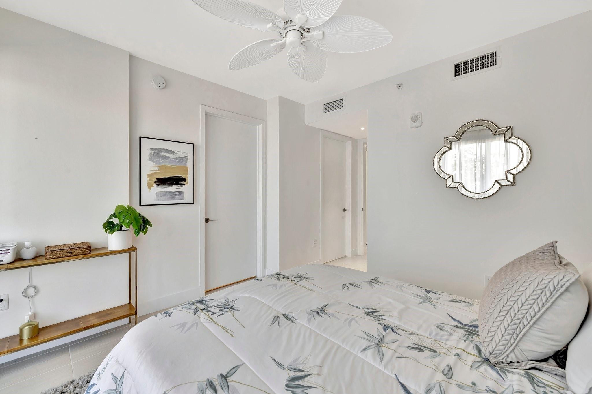 WAVE ON BAYSHORE CONDO - Residential Lease