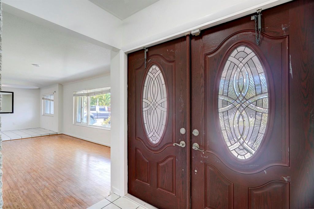 Photo of 8902 N Bates Road, Palm Beach Gardens, FL 33418 (MLS # R11063248)