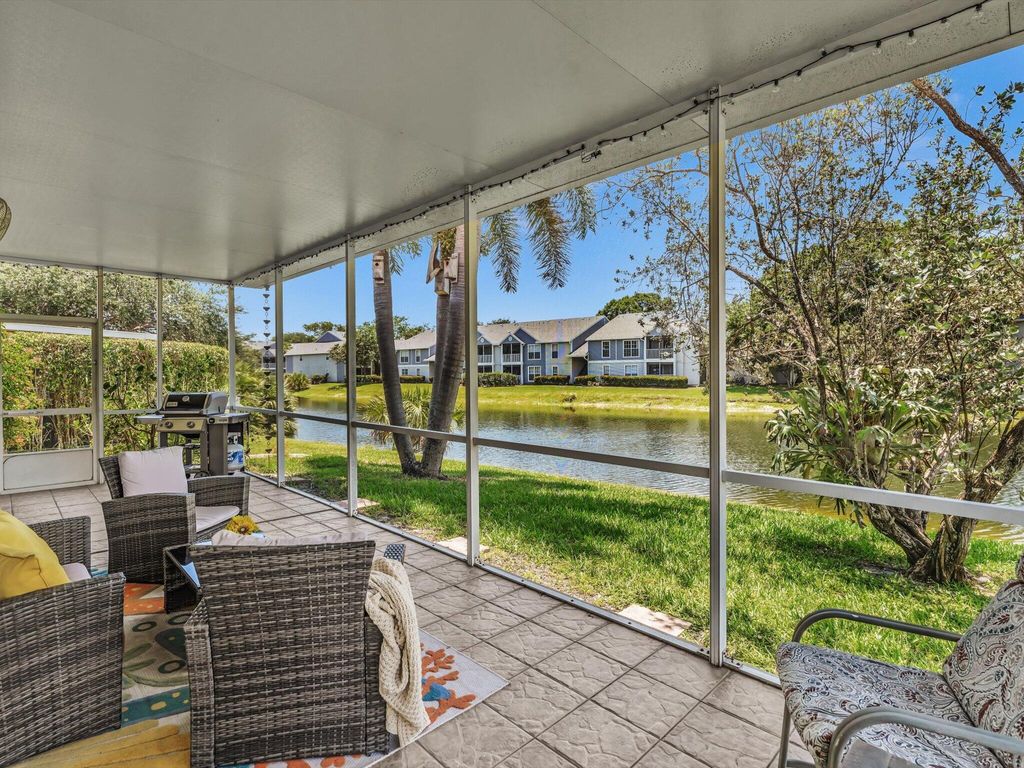 Photo of 6382 NW 38th Drive, Coral Springs, FL 33067 (MLS # R11091263)