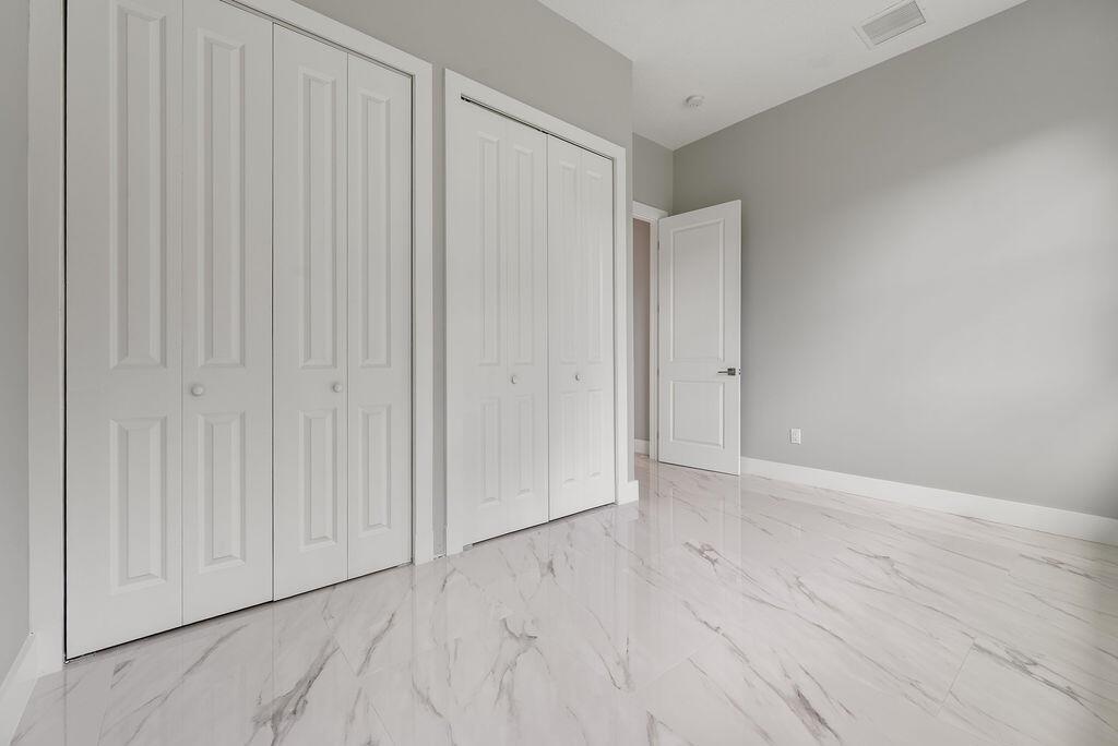 RIVER PLACE ON THE ST LUC - Residential