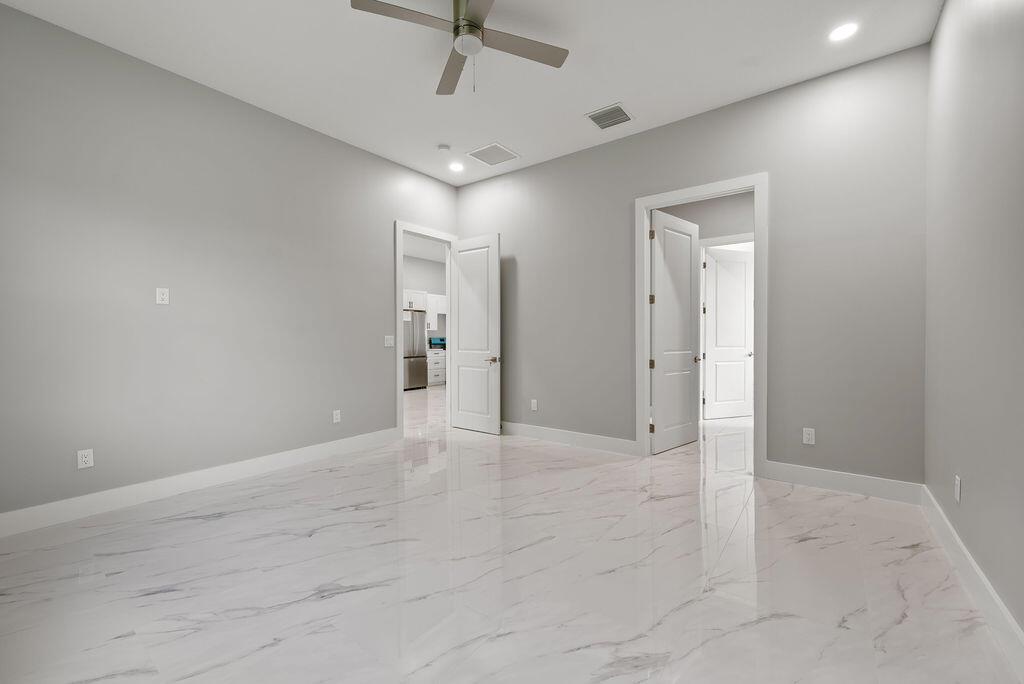 RIVER PLACE ON THE ST LUC - Residential