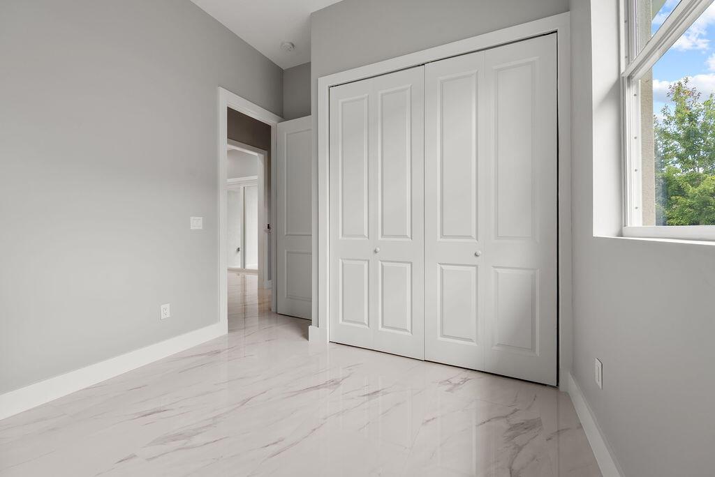 RIVER PLACE ON THE ST LUC - Residential