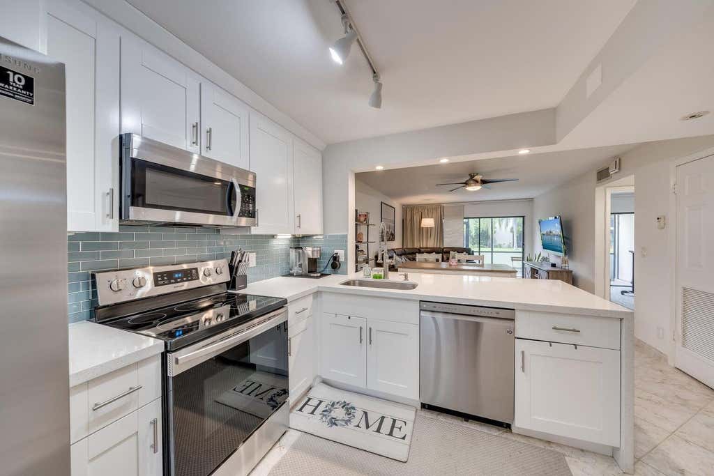 Photo of 3939 NE 5th Avenue #D103, Boca Raton, FL 33431 (MLS # B26047402)