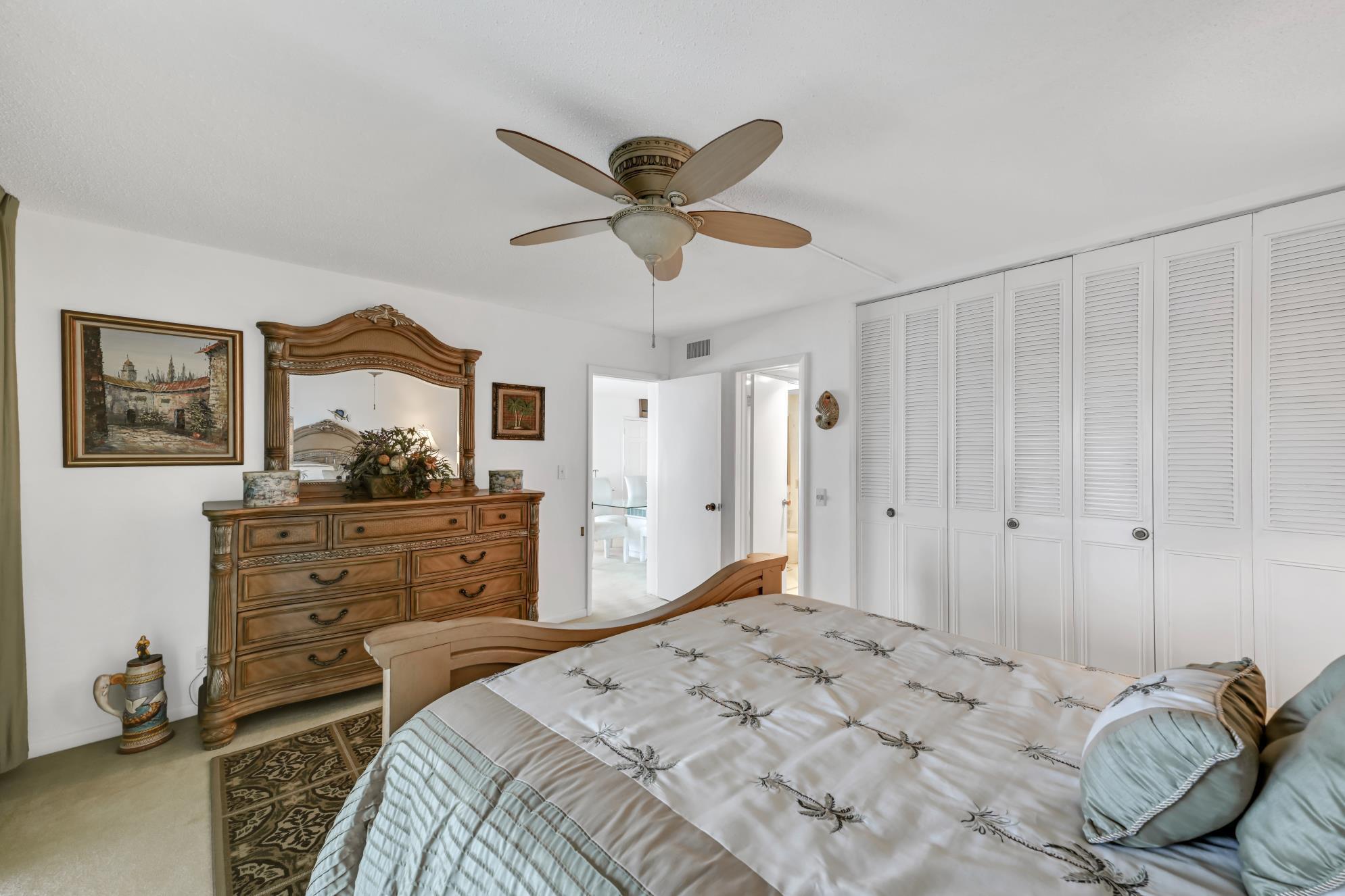 HARBOUR TOWERS CONDO - Residential