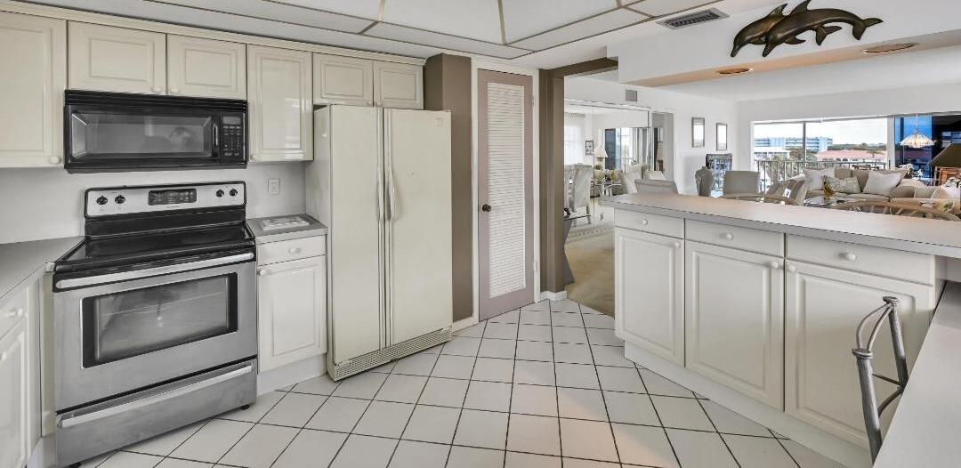 907 Marina Drive 401