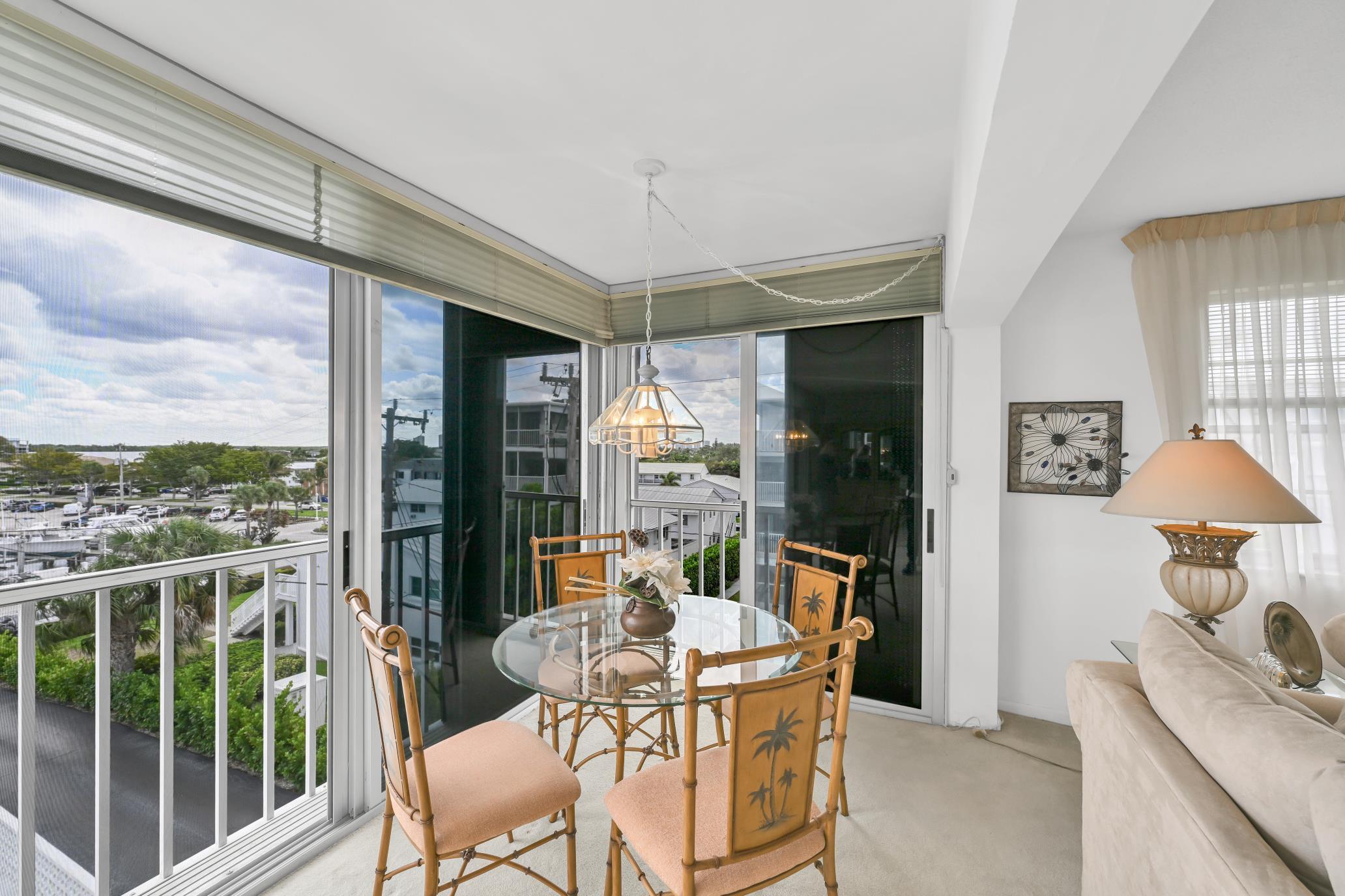 HARBOUR TOWERS CONDO - Residential