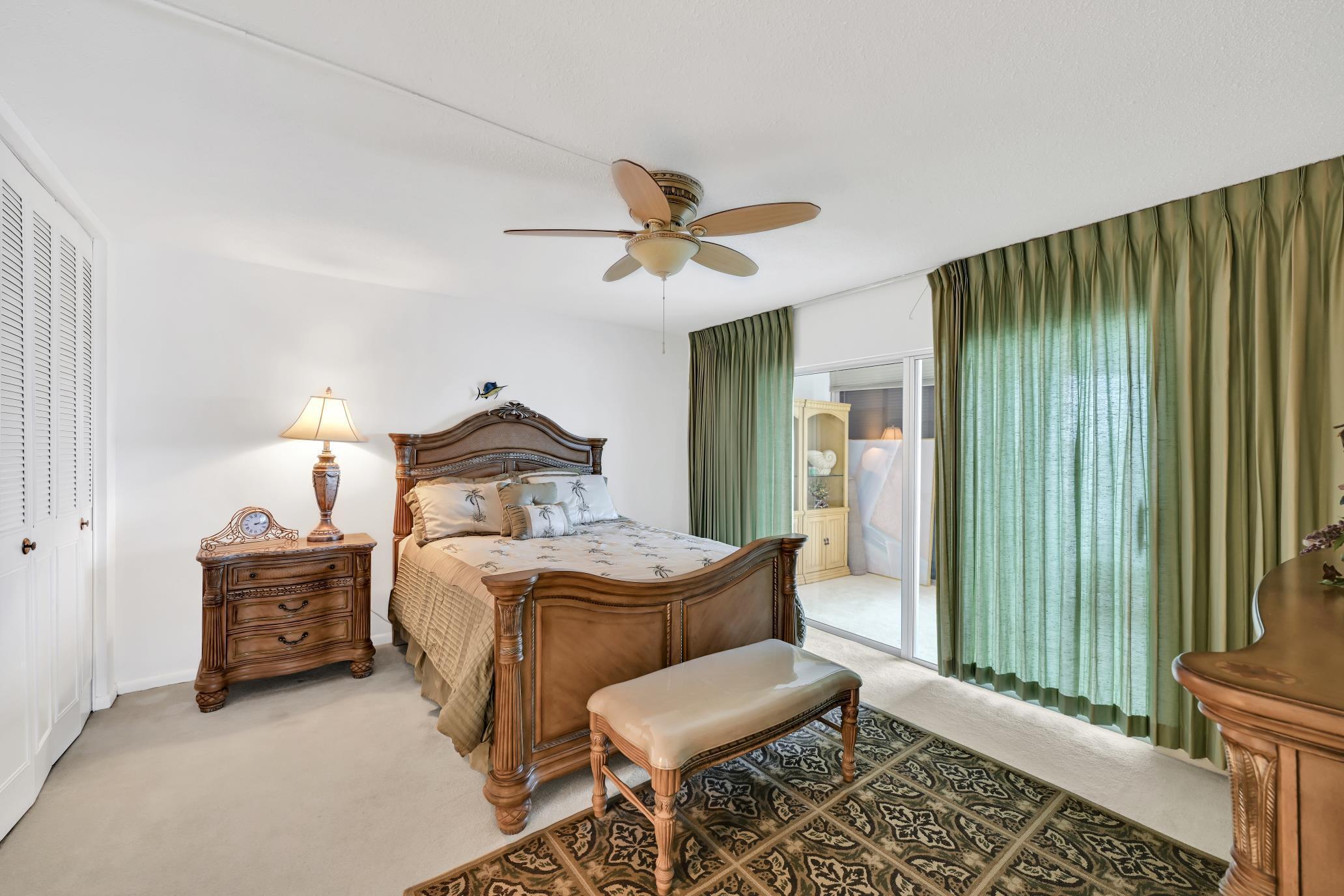 HARBOUR TOWERS CONDO - Residential