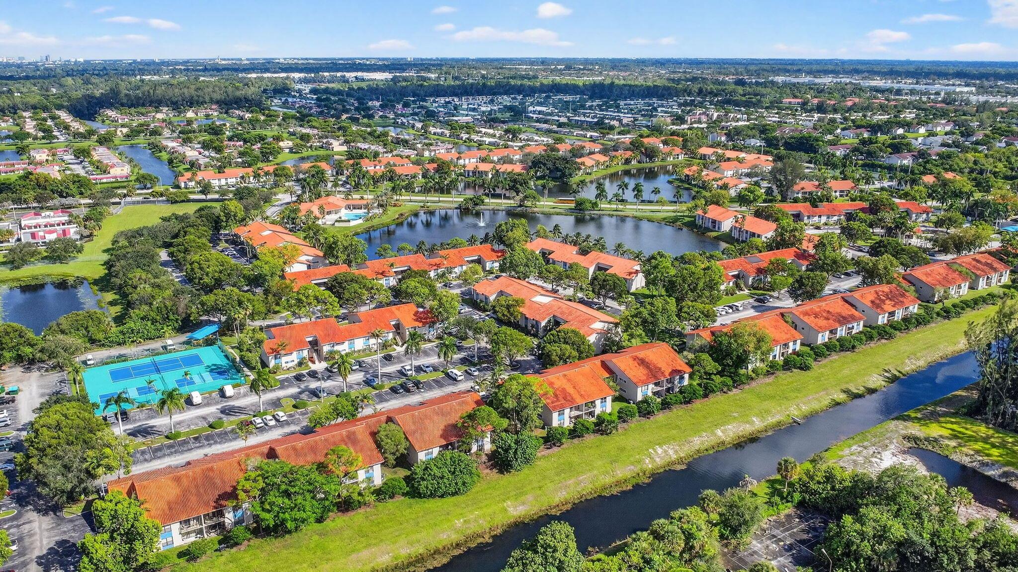 PALM BEACH PLACE CONDO - Commercial Sale