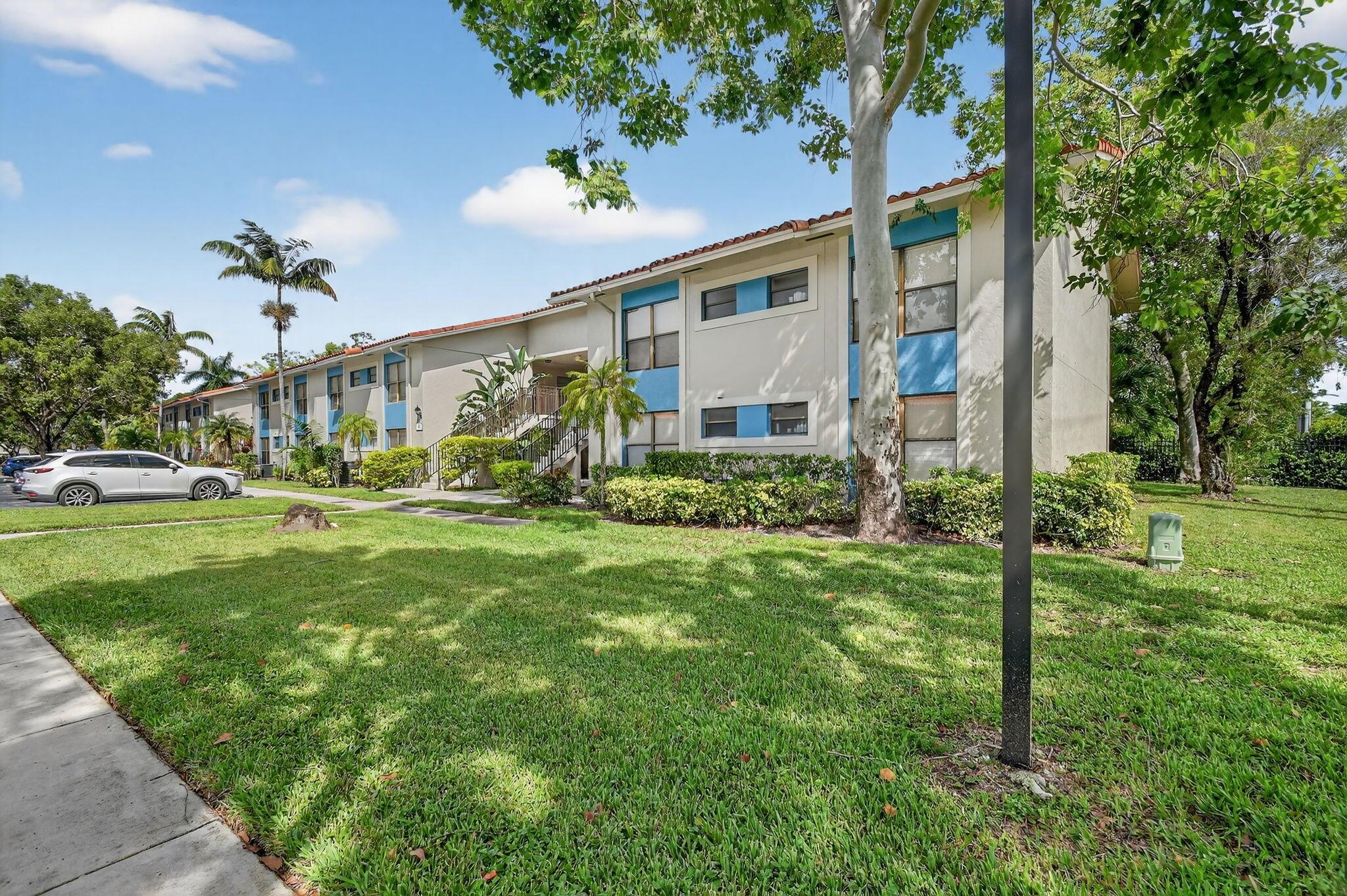 PALM BEACH PLACE CONDO - Commercial Sale