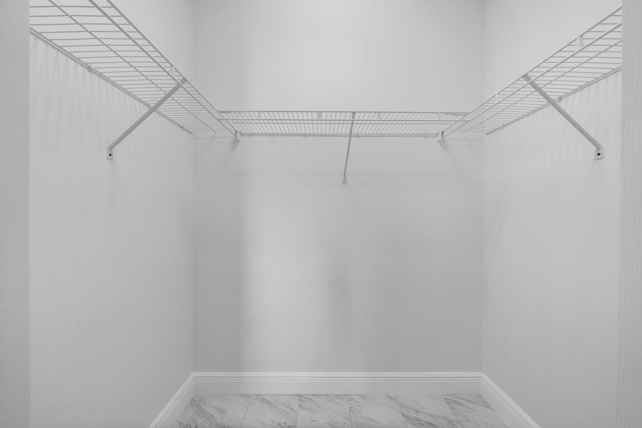 RIVERSTONE - Residential