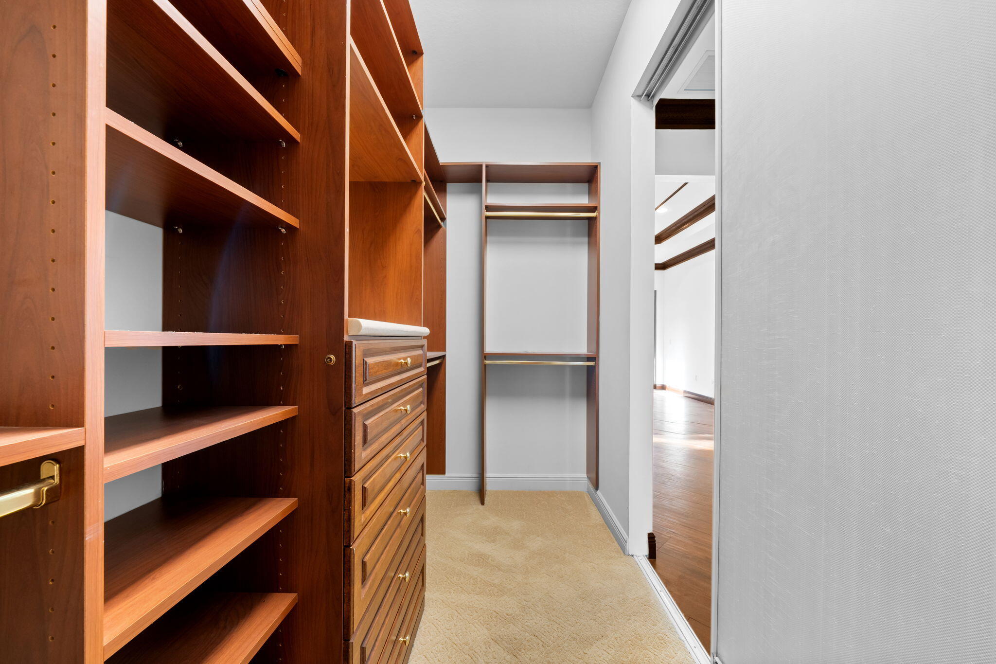 RIVERSTONE - Residential