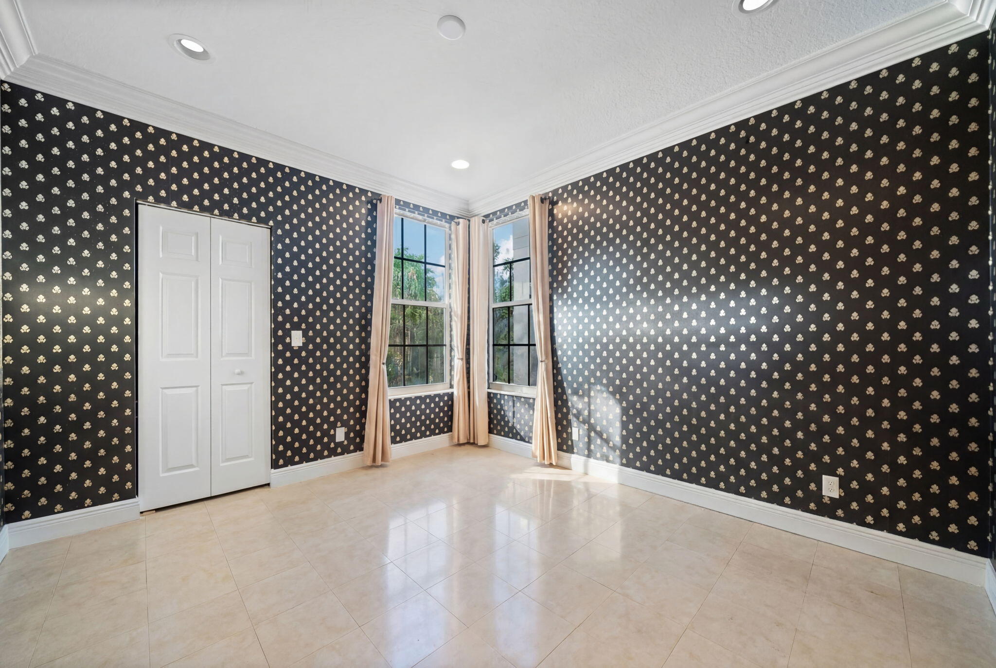 RIVERSTONE - Residential