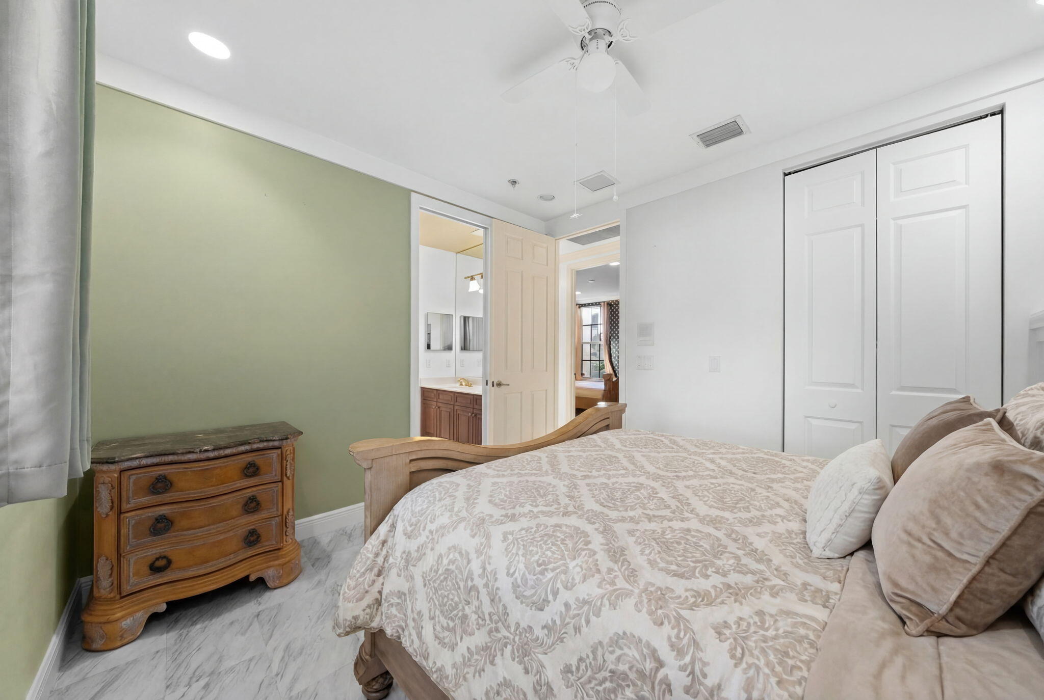 RIVERSTONE - Residential