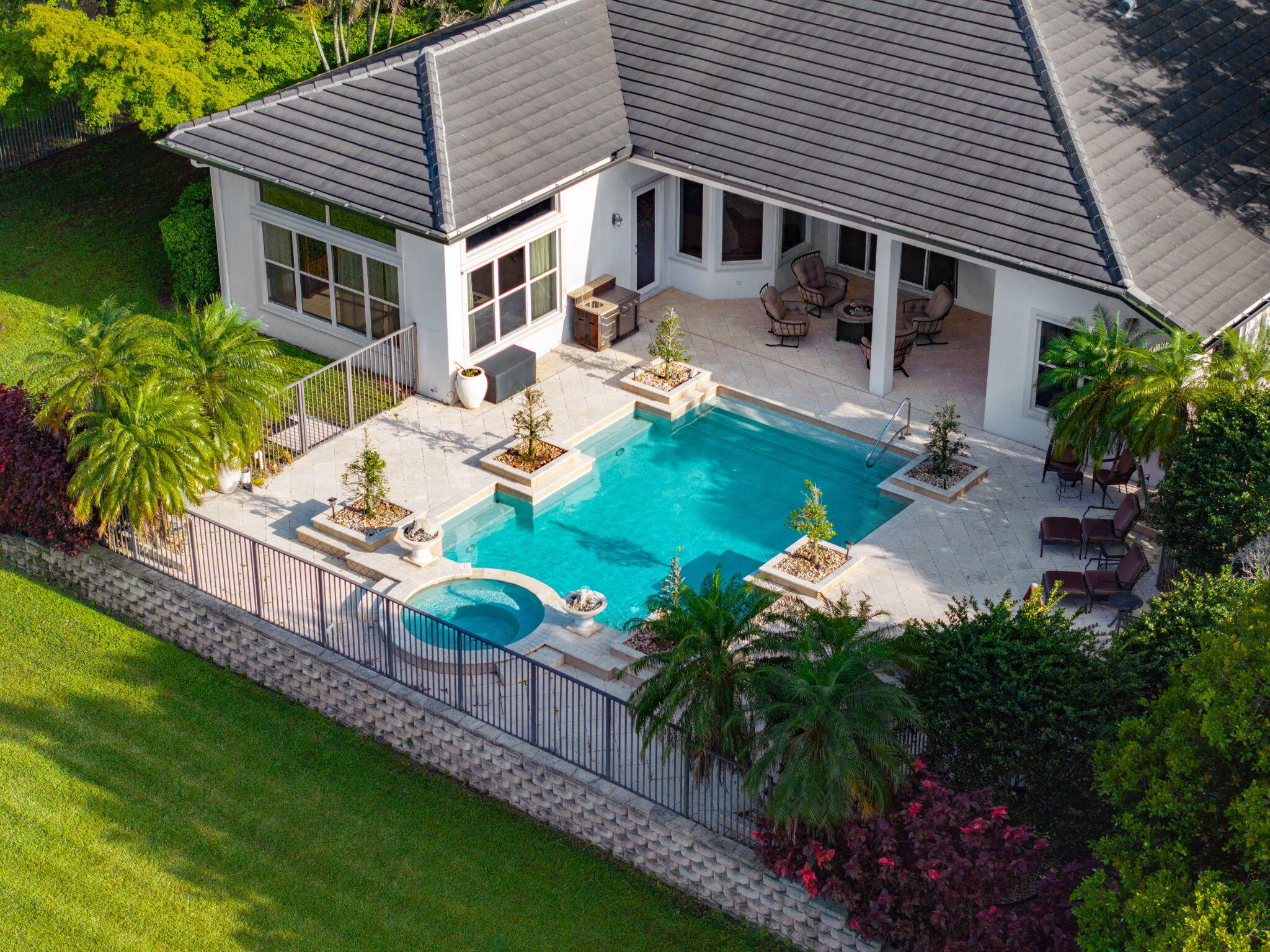 RIVERSTONE - Residential