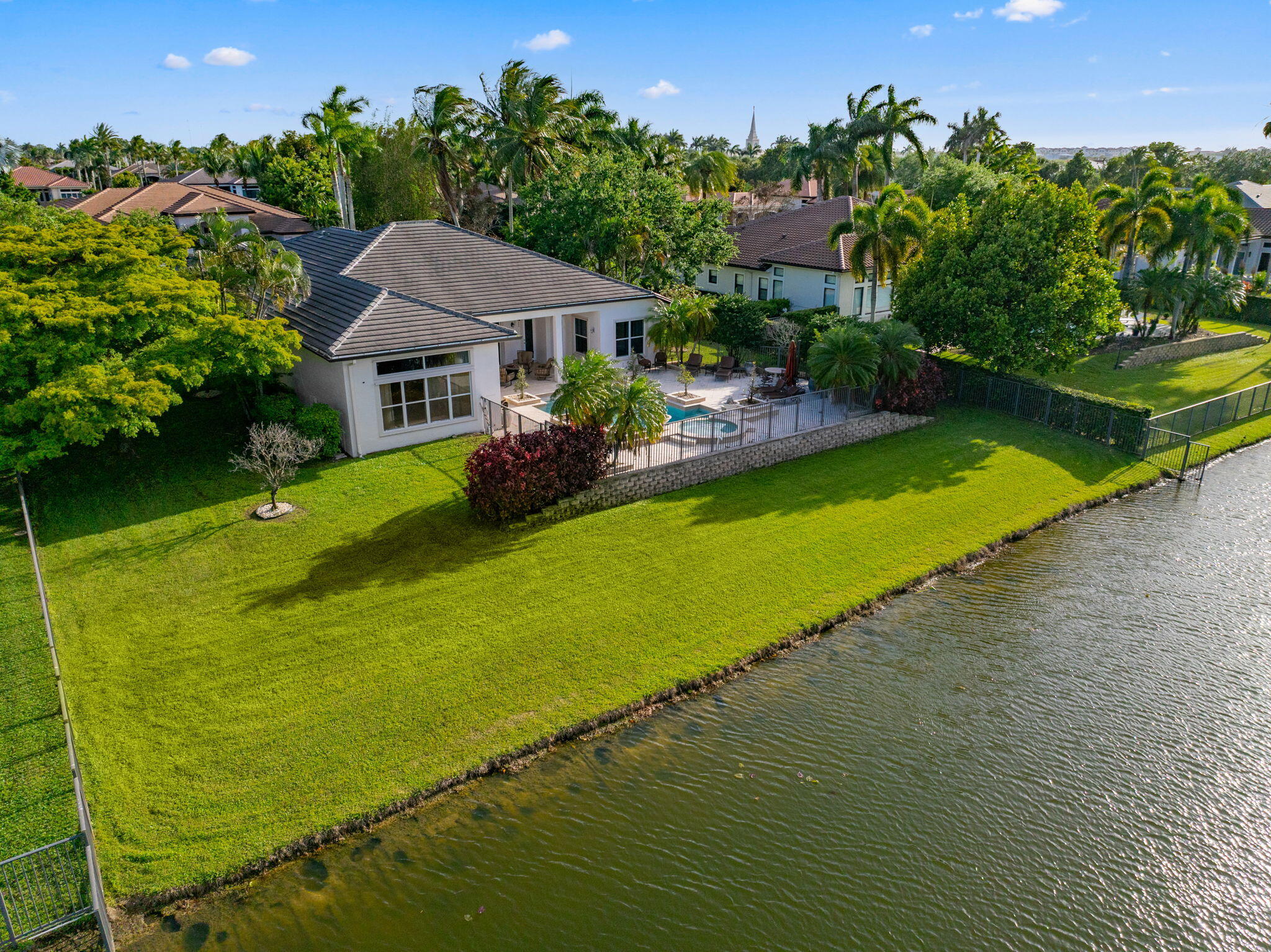 RIVERSTONE - Residential